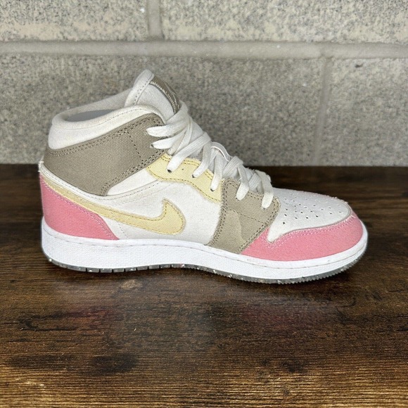Nike Air Jordan 1 Mid SE GS Pastel Grind Shoes Size 5Y Sneaker DJ0338 100 - Picture 6 of 10